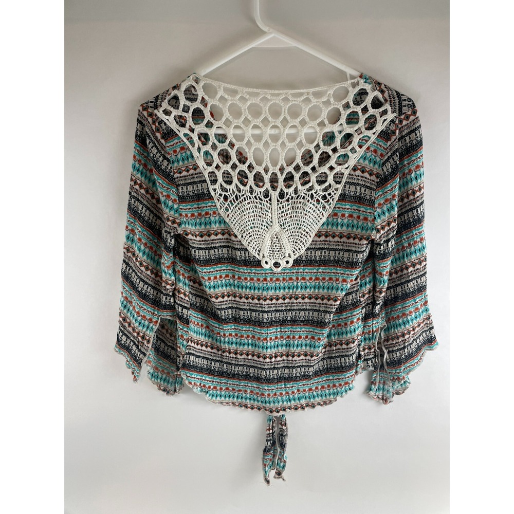 Live And Let Live Blouse Women's Size Small 3/4 Sleeve Crochet Front Knot Tie - Picture 2 of 11